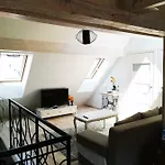 Kuninga 24 * Pärnu